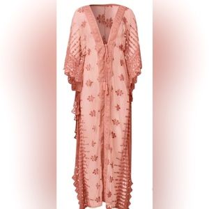 This gorgeous Venus NWT Stunning Lace Kimono Completely Sheer with Lace Trim.